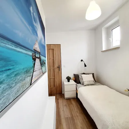 Pokoje Na Swietojanskiej Apartment *