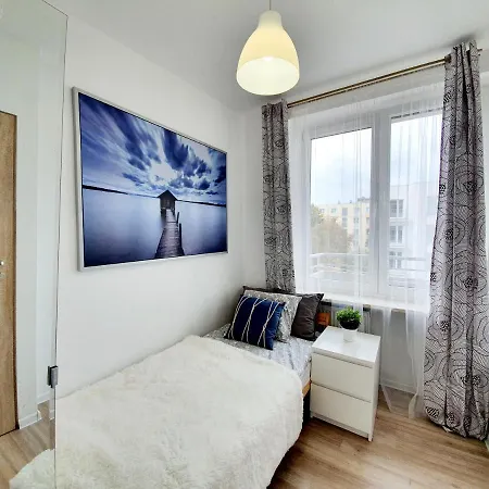 Pokoje Na Swietojanskiej Apartment